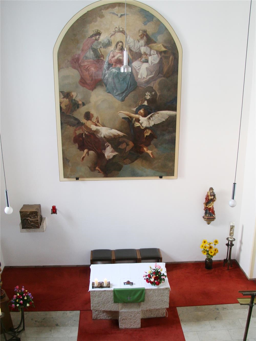 Altar mit Bild (Foto: Andrea Weingartner)